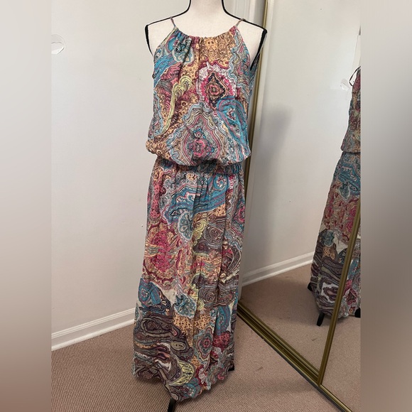 Dress from Europe - Picture 3 of 4